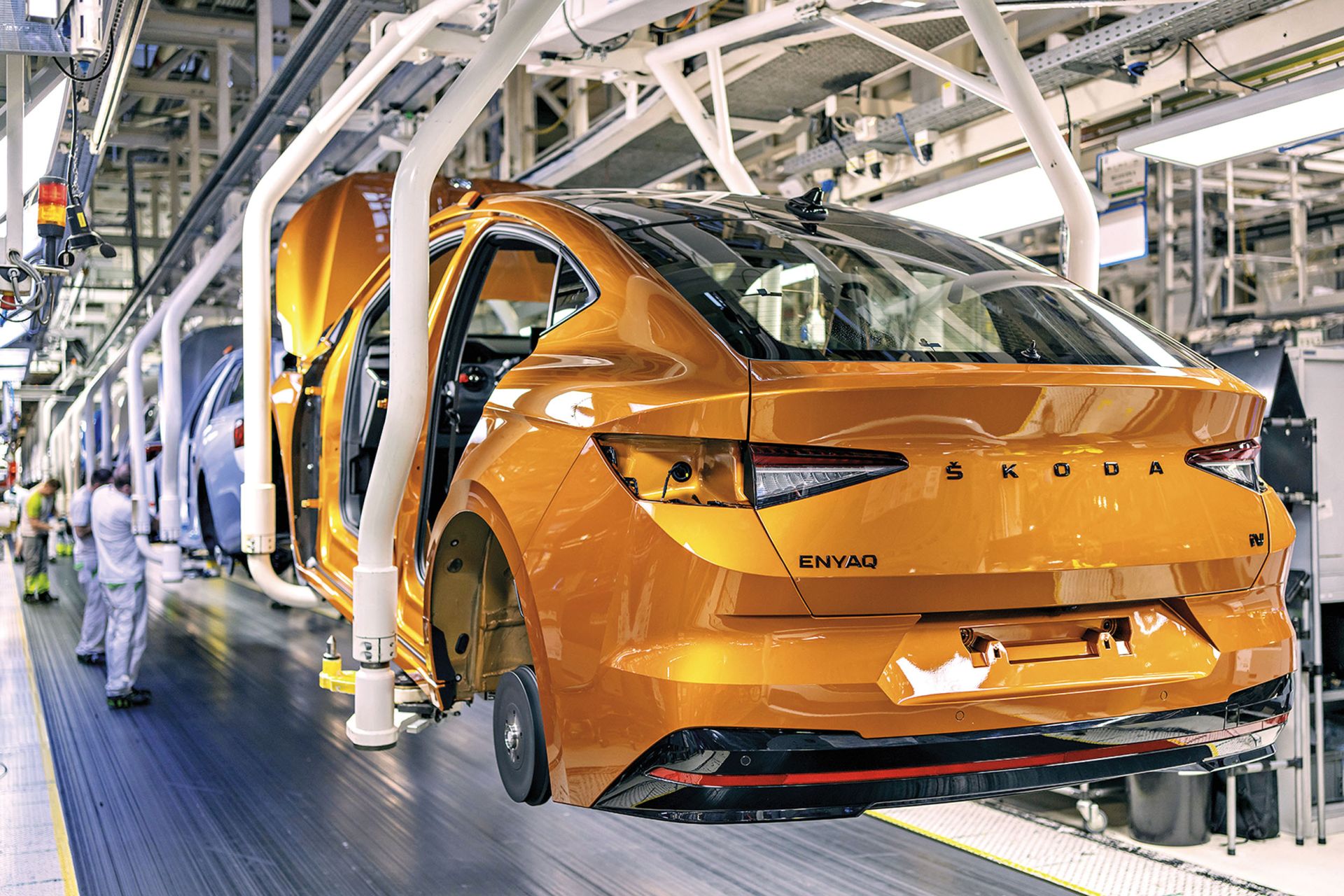 Elektrický Enyaq na montážní lince. Foto: Škoda Auto