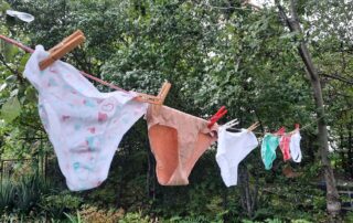 Ve spodním prádle prodávaném na českém trhu se našly nebezpečné bisfenoly. Foto: Arnika