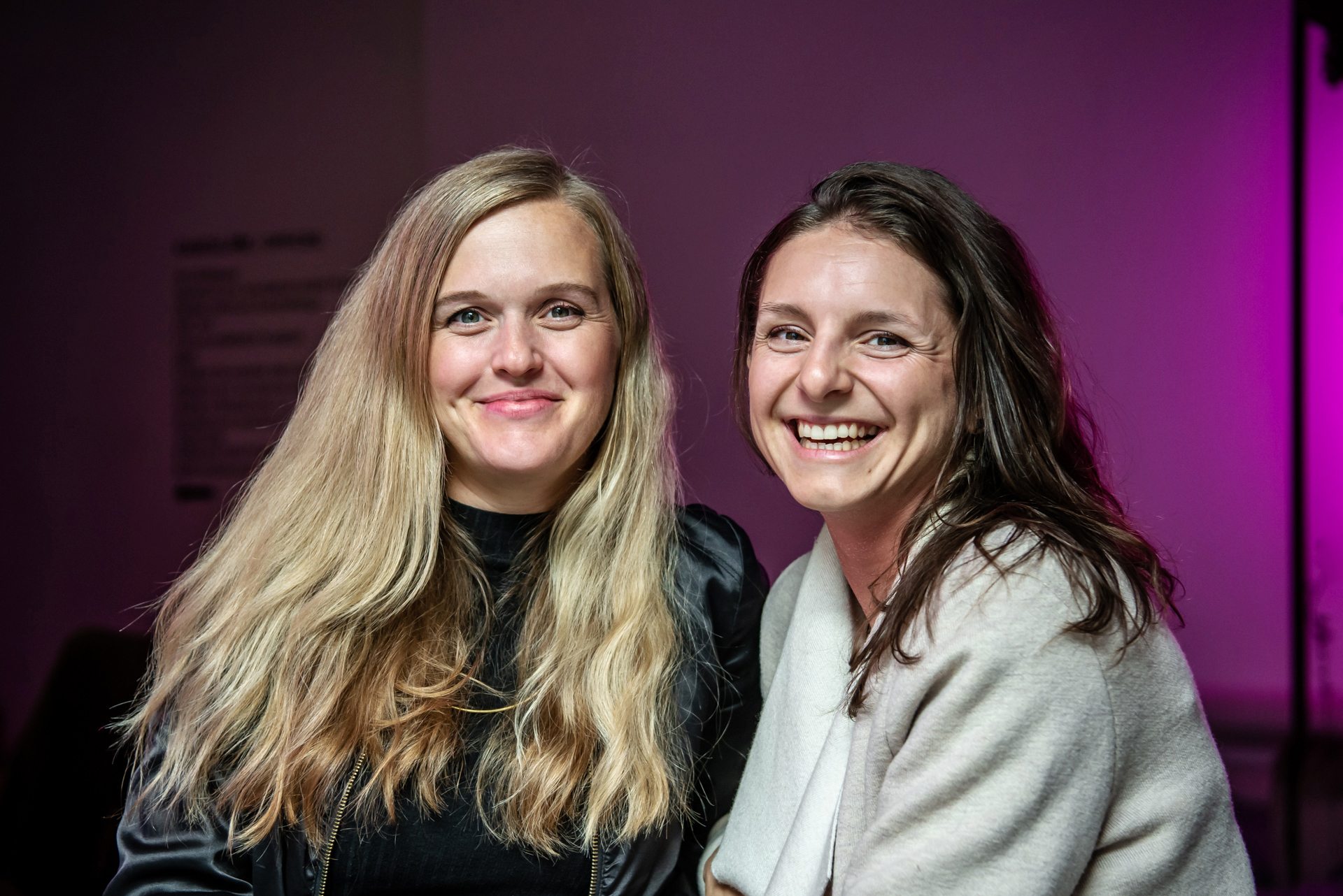 Tereza Máčelová a Petra Herzová vyrábějí domácí přírodní kosmetiku a na kurzech to učí i ostatní. Foto: Kateřina Hefler, Ekonews