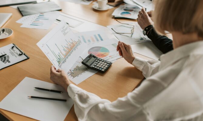 ESG pravidla a udržitelnost je potřeba včlenit do celkové obchodní strategie firmy. Ilustrační foto: Vlada Karpovich, Pexels