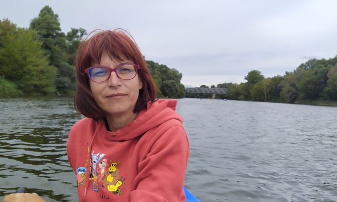 Martina Paulíková věří, že když se z vodních toků odstraní zbytečné překážky, vrátí se do nich život a pomůže to i proti povodním. Foto: poskytnuto Martinou Paulíkovou