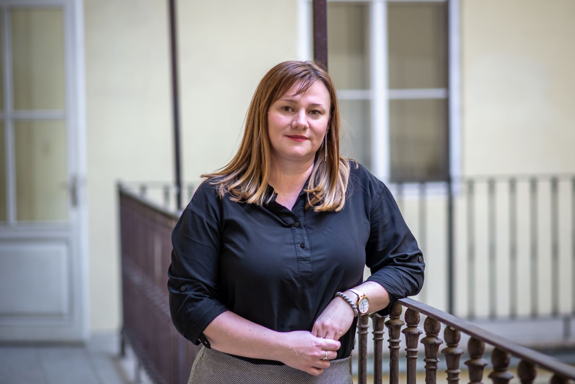 Petra Koudelková se specializuje na společenskou odpovědnost firem, greenwashing a komunikaci udržitelnosti. Foto: Kateřina Hefler, Ekonews