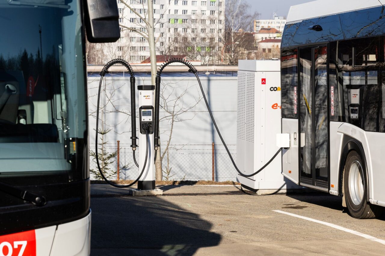 V Táboře dobíjejí elektrobusy stanice E.ON Drive. Foto: poskytnuto společností E.ON