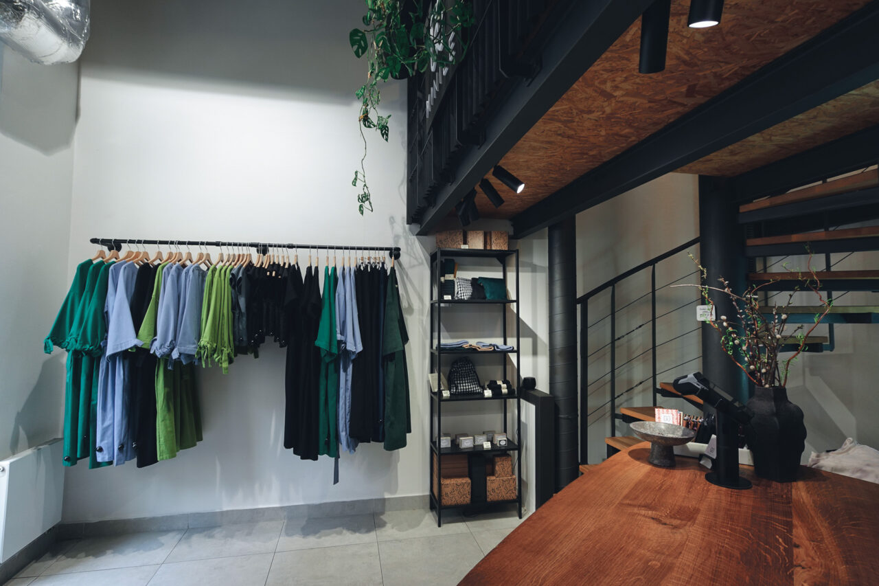 Největší zájem je o trička a šaty. Jsou v každé třetí objednávce. Foto: poskytnuto Leonou Průchovou