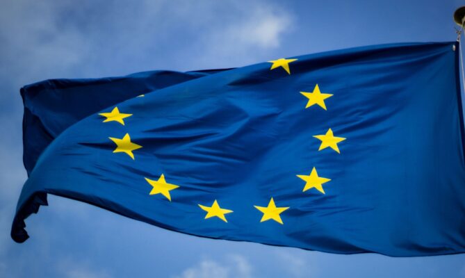 Rada EU musí schválit balíček změn ESG legislativy společně s Evropským parlamentem. Foto: Unspash