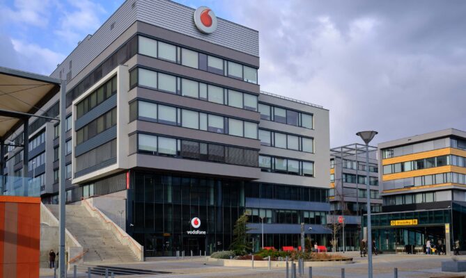 Centrála společnosti Vodafone Czech Republic stojí v pražských Stodůlkách. Foto: poskytnuto společností Vodafone Czech Republic
