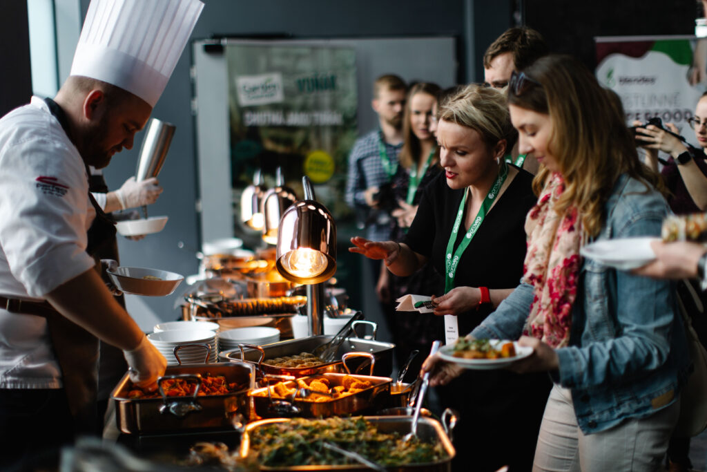 New Food Forum nabízí kromě konference i ochutnávku rostlinných potravin. Foto: ProVeg